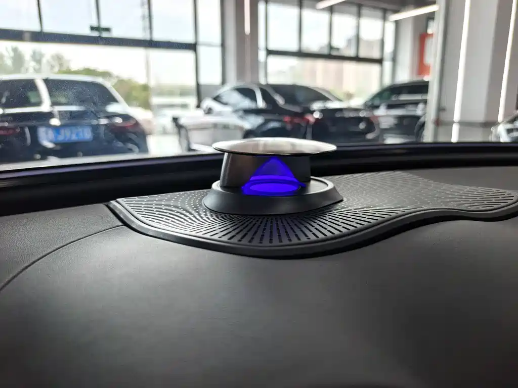 Mercedes-Benz C-Class 2022