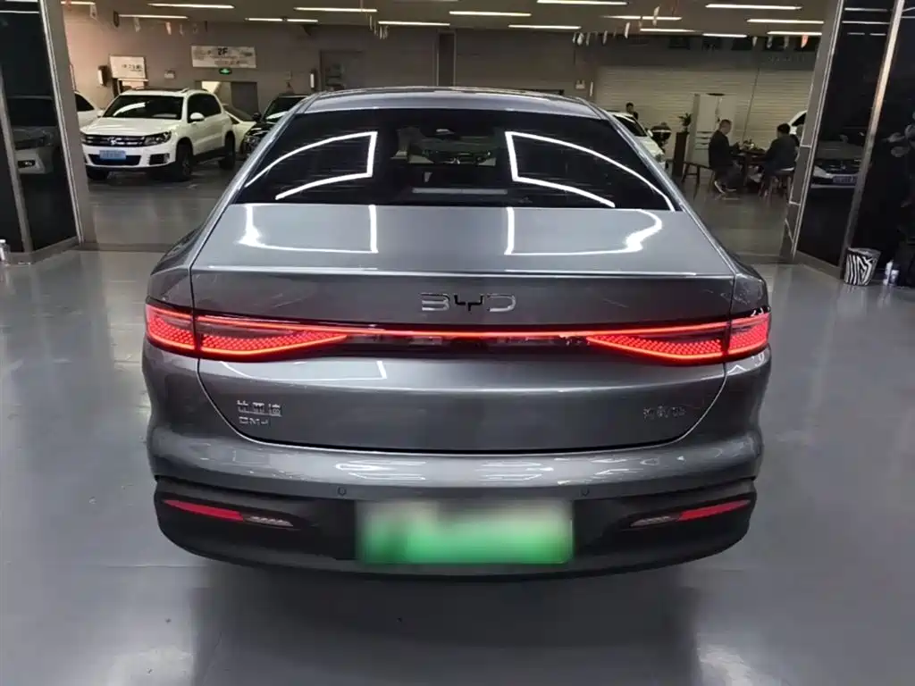 BYD Seal 05 DM-i 2026 — фото 6