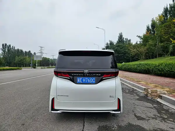 Toyota Vellfire 2026