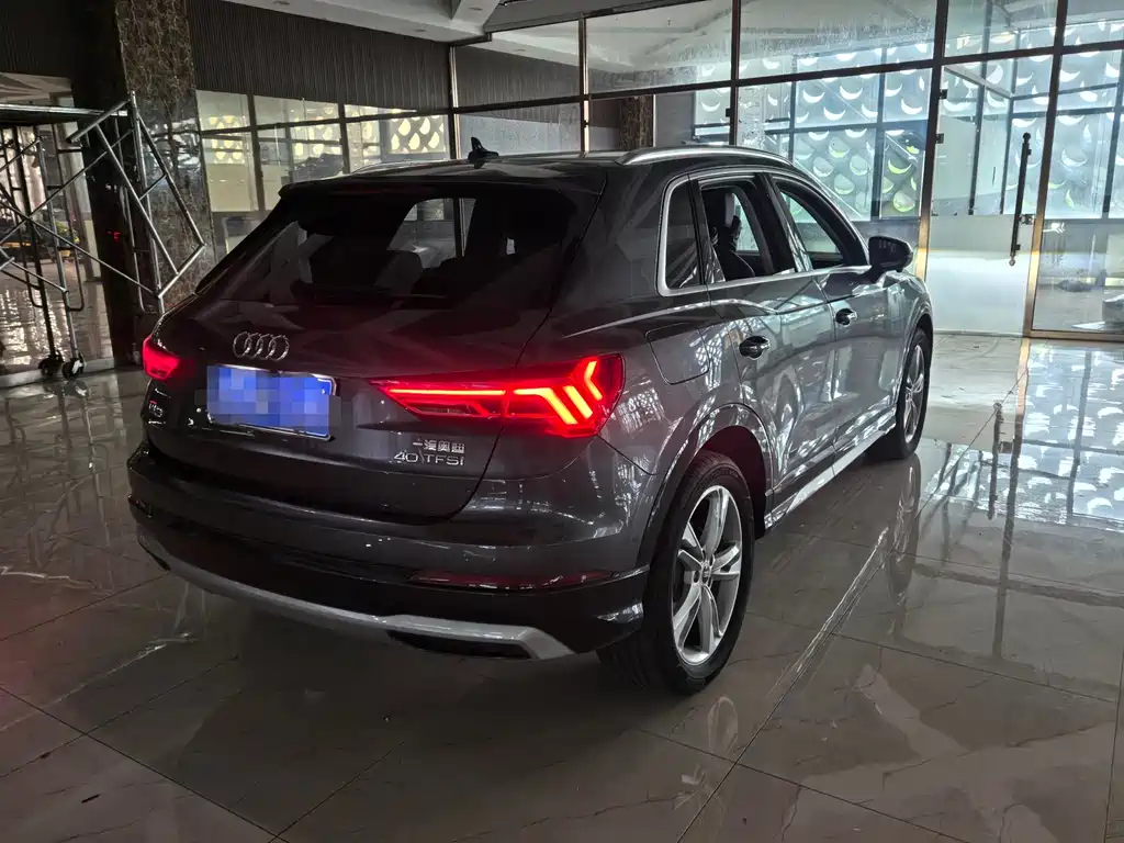 Audi Q3 2023 — фото 4