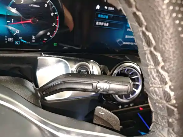 Mercedes-Benz GLB 2022
