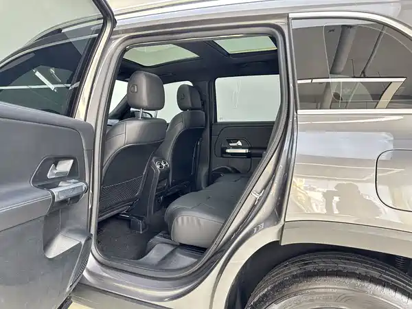Mercedes-Benz GLB 2024