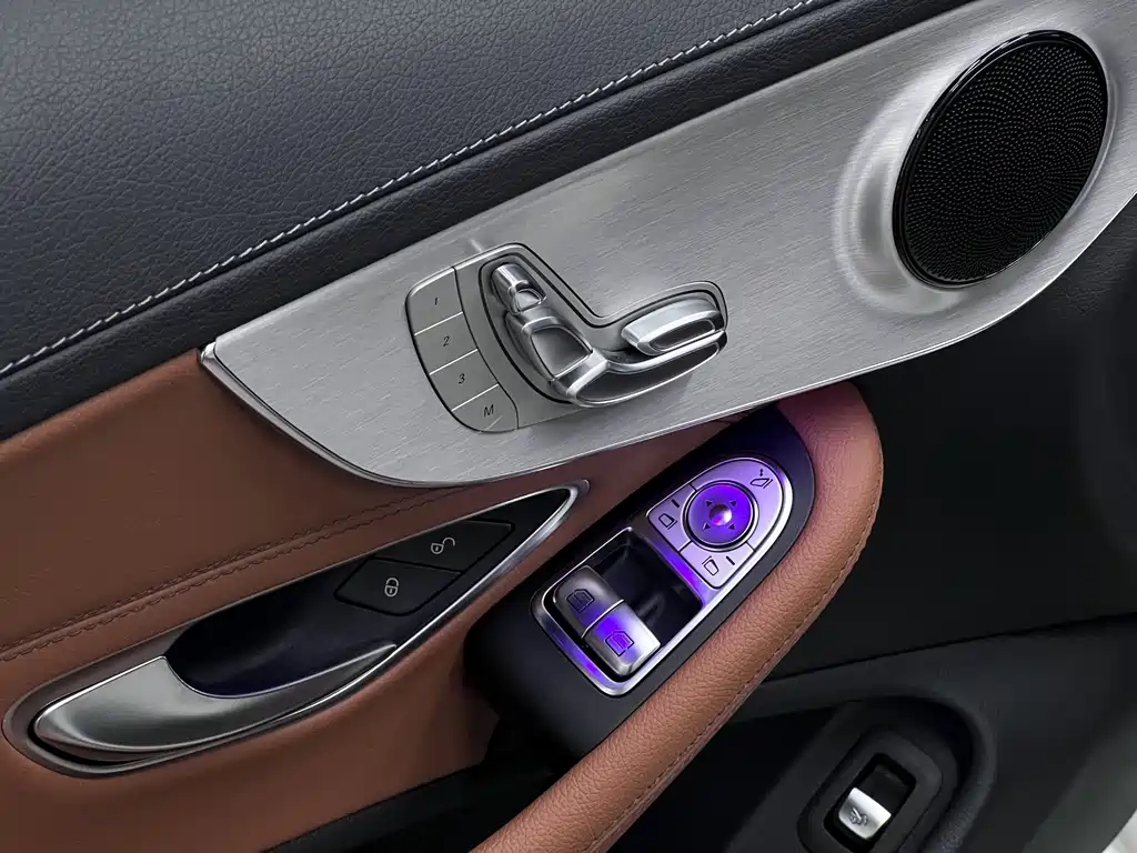 Mercedes-Benz C-Class 2019 — фото 29