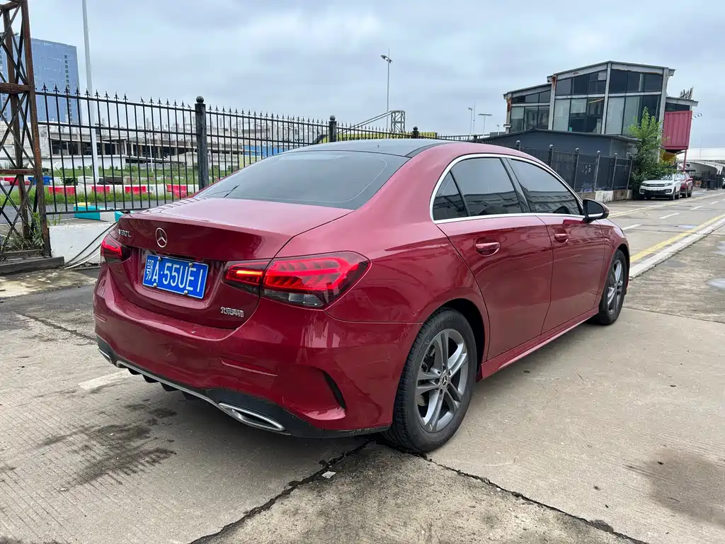 Mercedes-Benz A-Class 2021 — фото 16