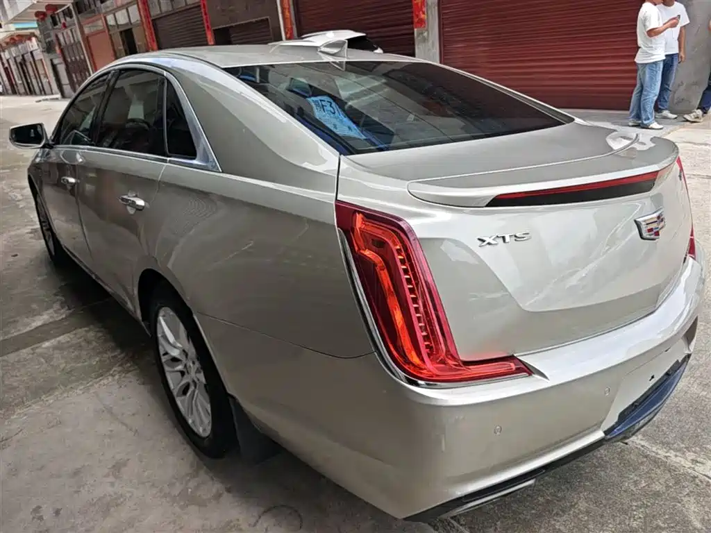 Cadillac XTS 2019 — фото 5