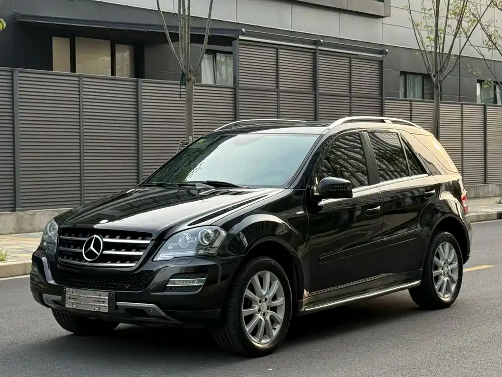 Mercedes-Benz M-Class 2011