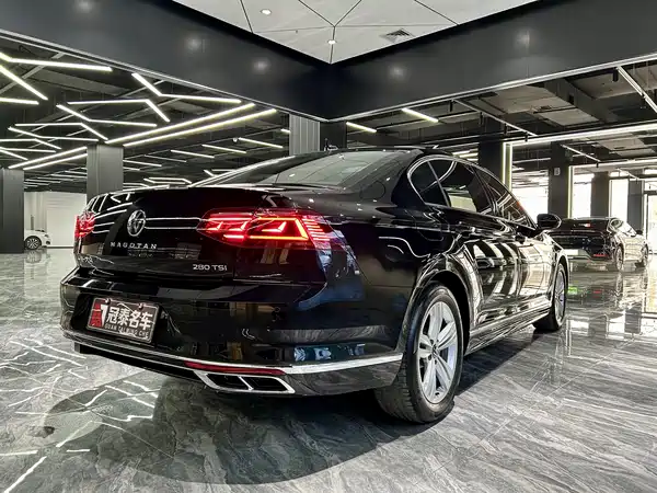 Volkswagen Magotan 2025