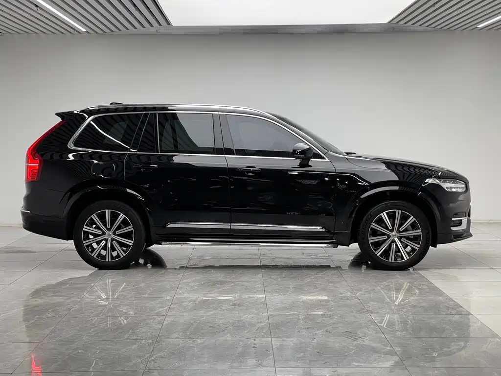 Volvo XC90 2024 — фото 8
