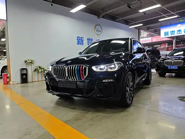 BMW X5 2021