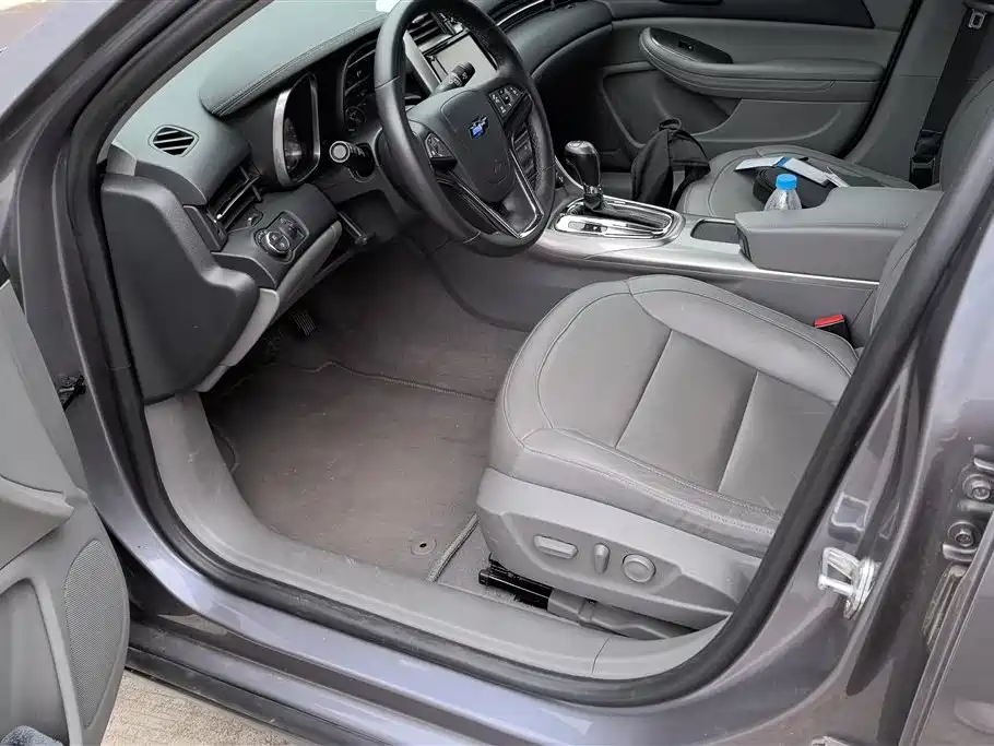Chevrolet Malibu 2015 — фото 9