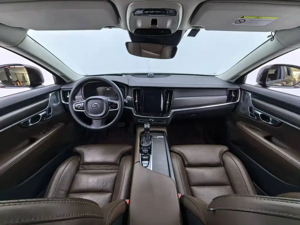 Volvo V90 2018 — фото 12