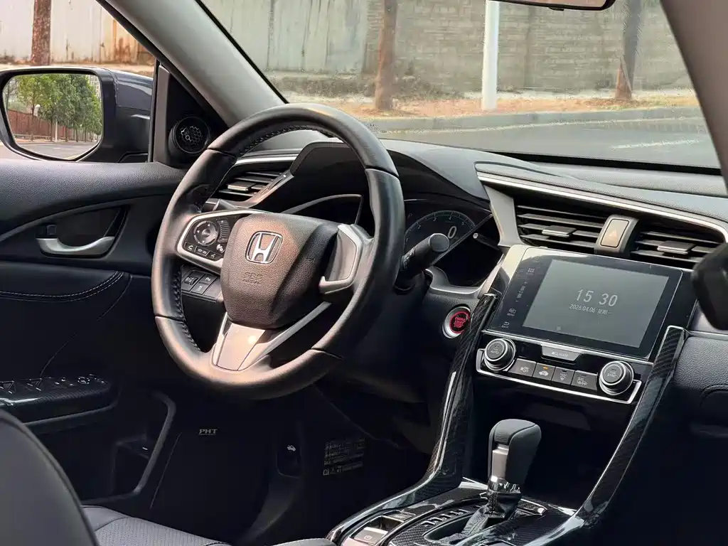 Honda Civic 2017 — фото 10