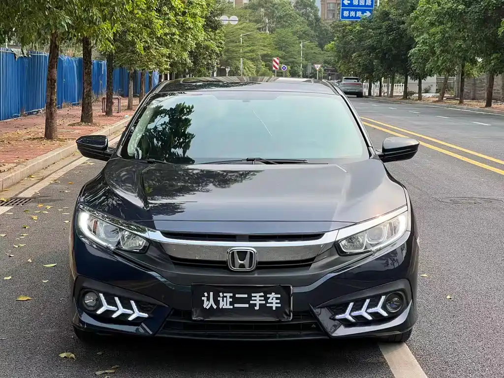 Honda Civic 2017 — фото 2