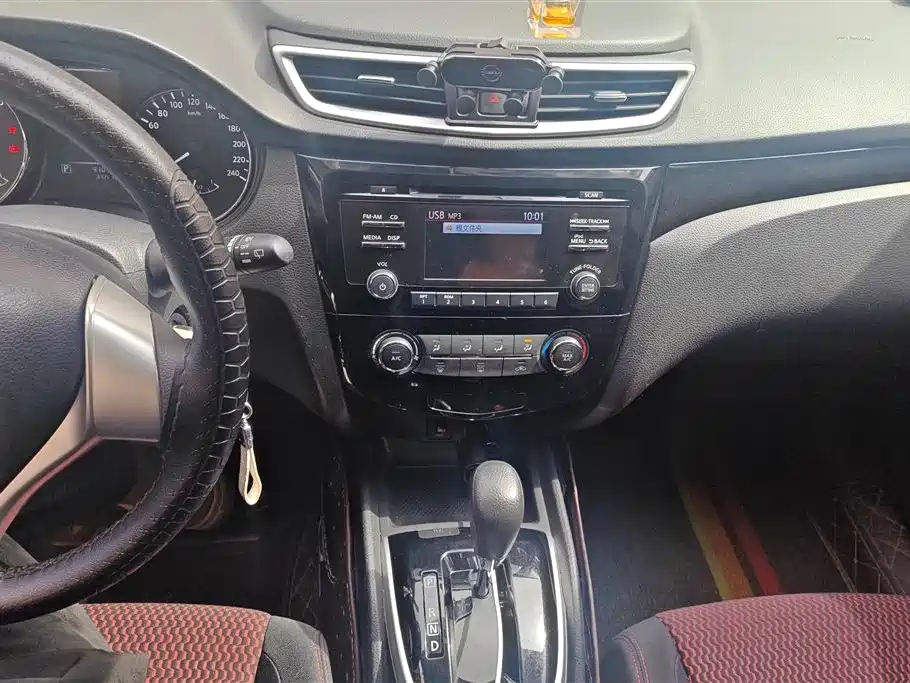 Nissan Qashqai 2017 — фото 13