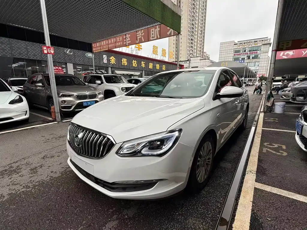 Buick Excelle 2016 — фото 1