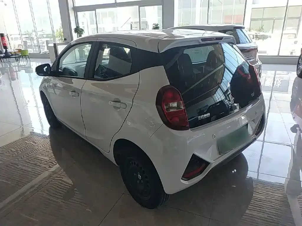 JMEV EV2 2025