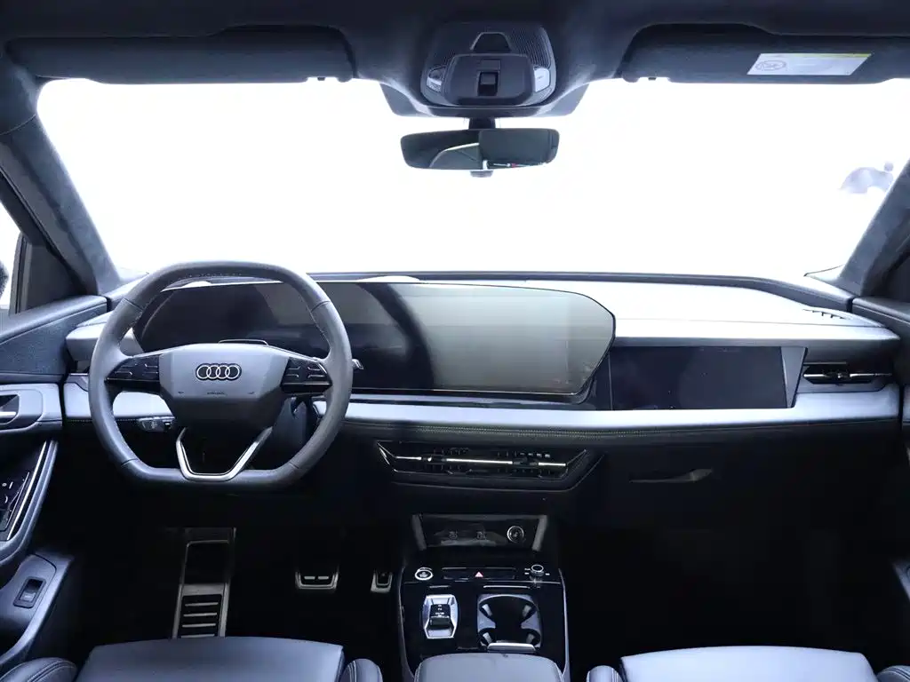 Audi Q6L e-tron 2025 — фото 13
