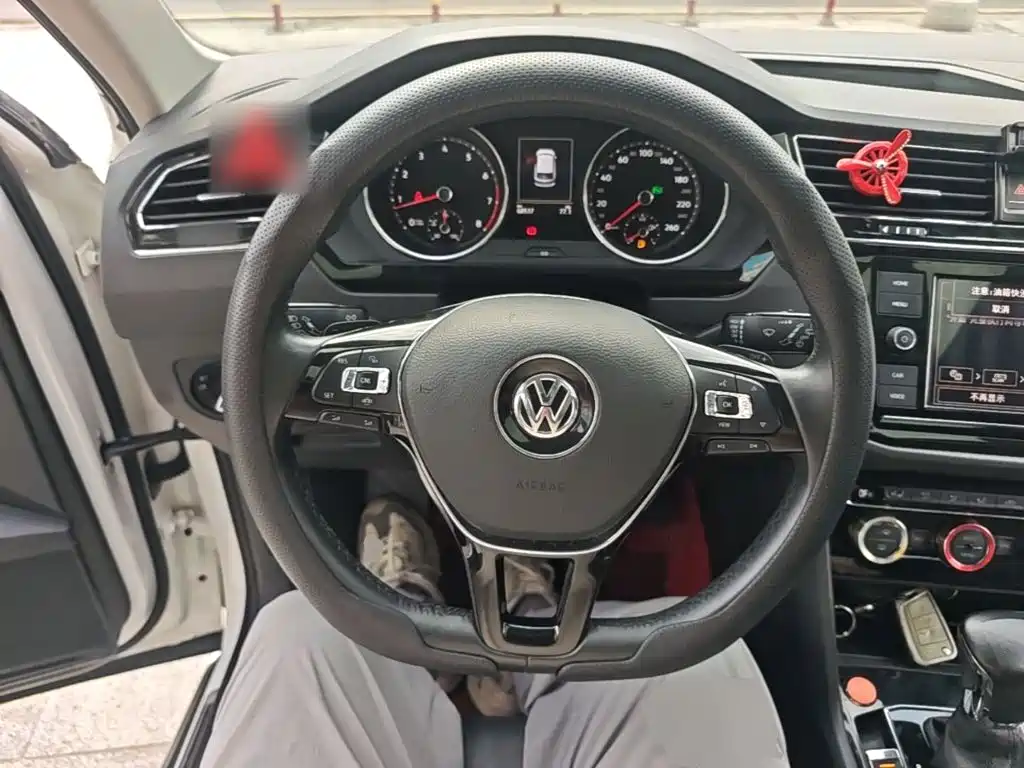 Volkswagen Tiguan L 2019 — фото 11