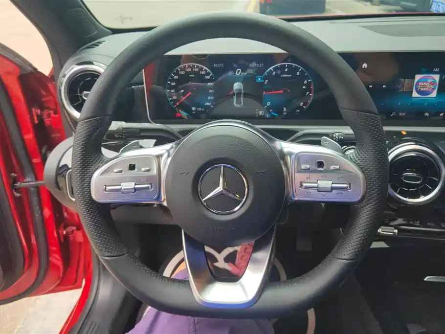 Mercedes-Benz A-Class 2019 — фото 15