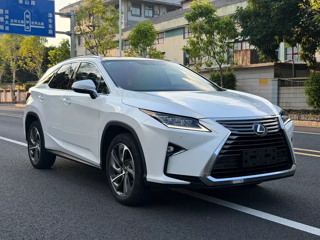 Lexus RX 2019