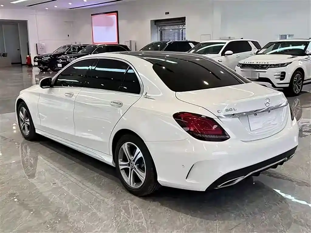 Mercedes-Benz C-Class 2019 — фото 9