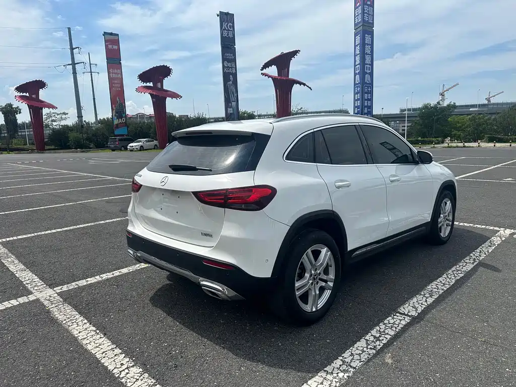 Mercedes-Benz GLA 2022 — фото 9