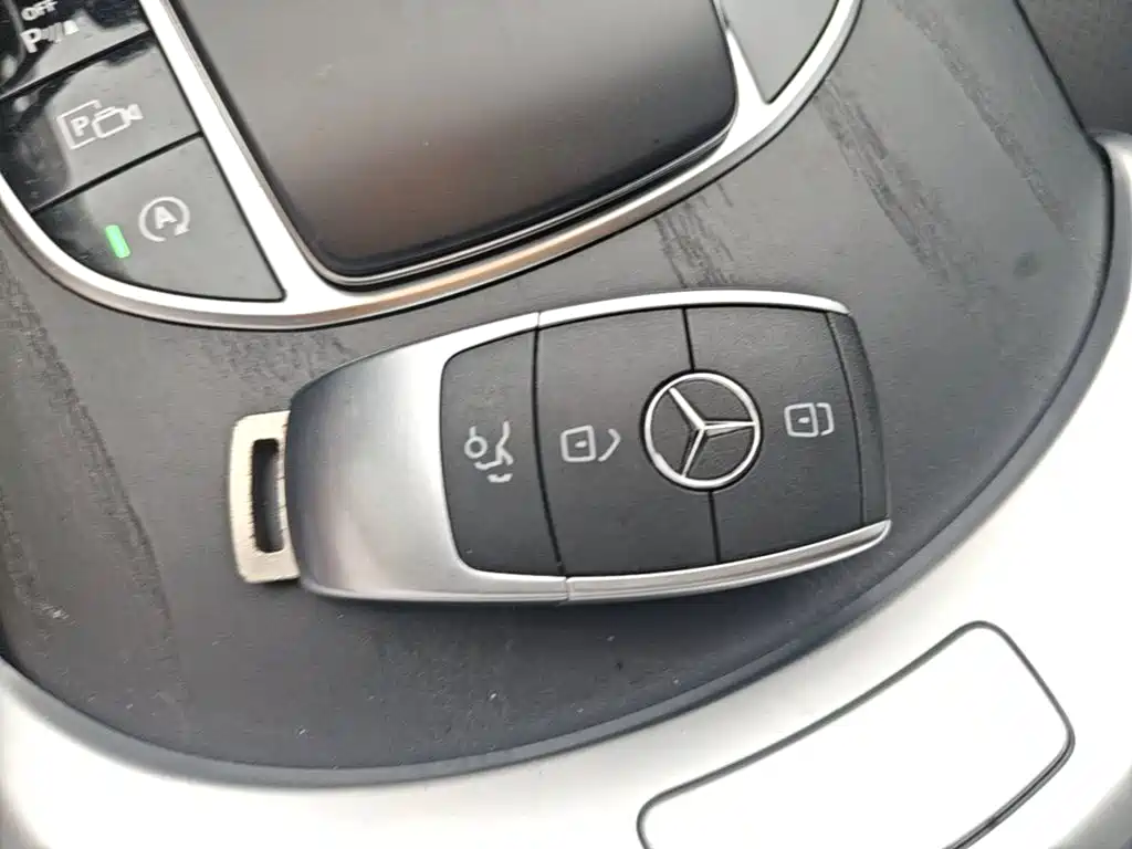 Mercedes-Benz C-Class 2020 — фото 9