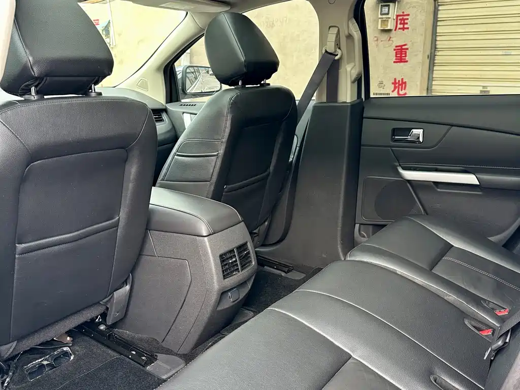 Ford Edge 2015 — фото 9