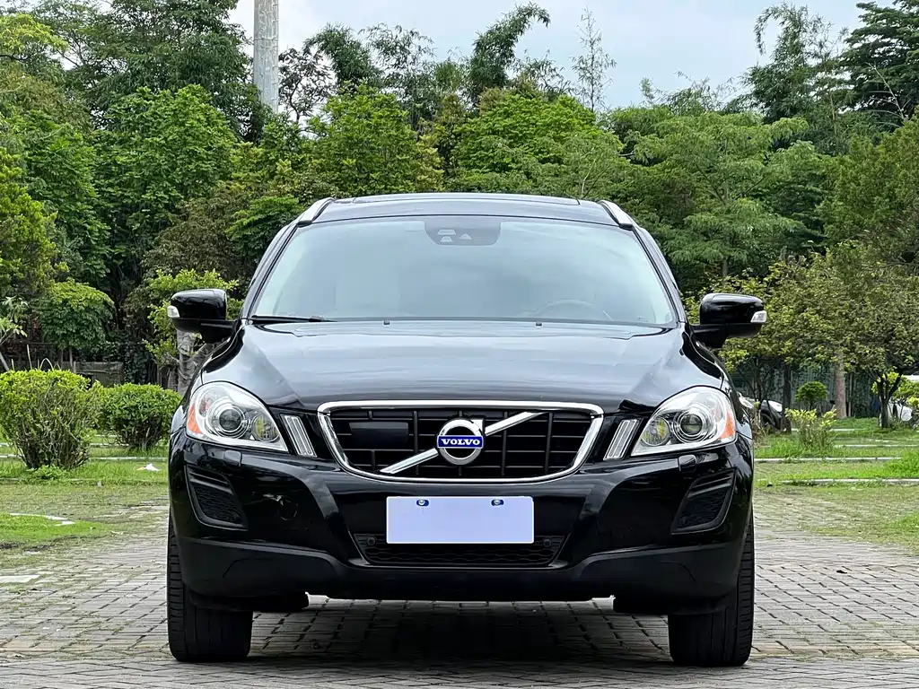 Volvo XC60 2012 — фото 2