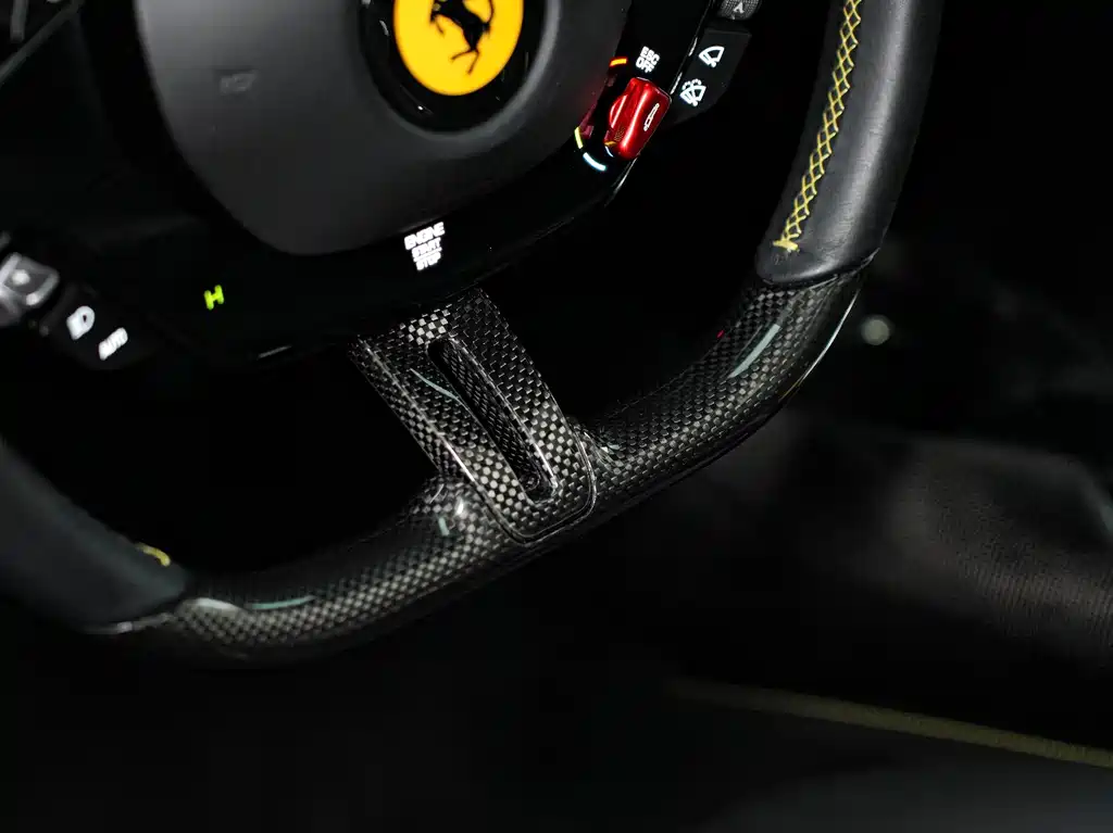 Ferrari SF90 2025 — фото 23