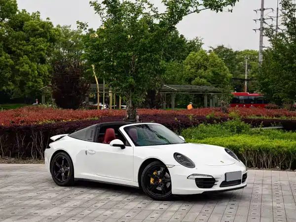 Porsche 911 2016