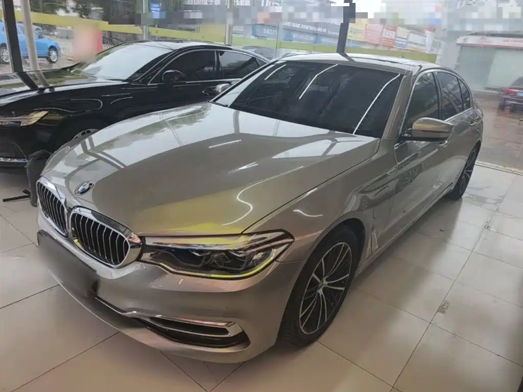 BMW 5 Series New Energy 2018 — фото 1