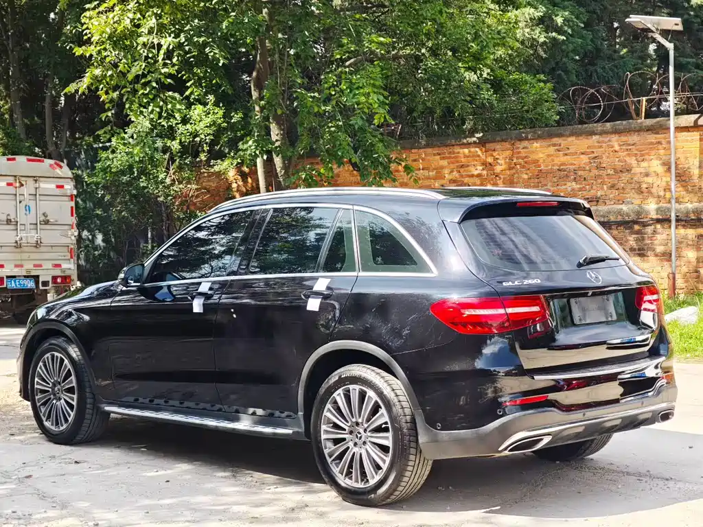 Mercedes-Benz GLC 2017 — фото 9