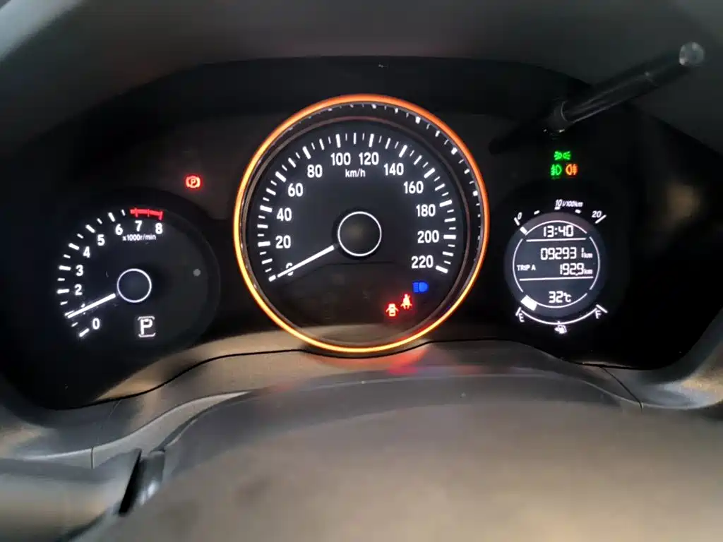 Honda Vezel 2016 — фото 12