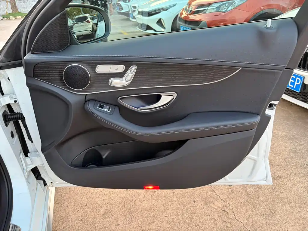 Mercedes-Benz C-Class 2021 — фото 19