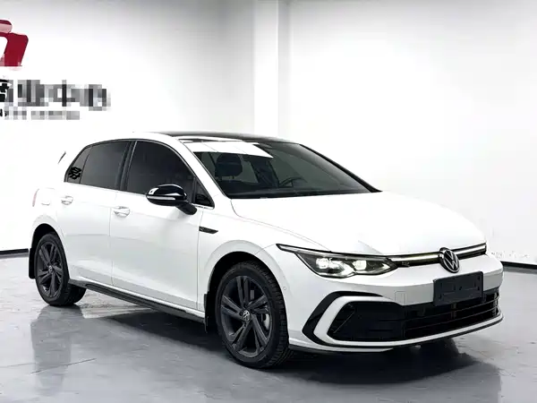 Volkswagen Golf 2024