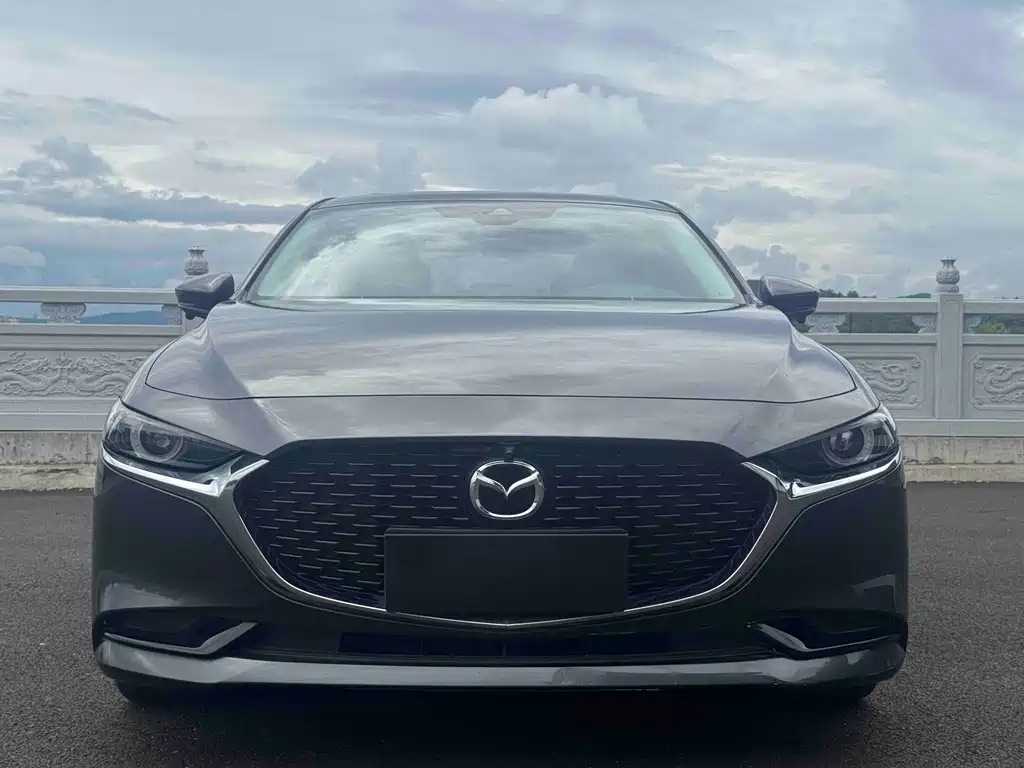 Mazda 3 Axela 2022