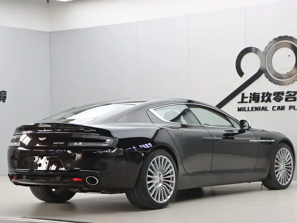 Aston Martin Rapide 2010 — фото 6