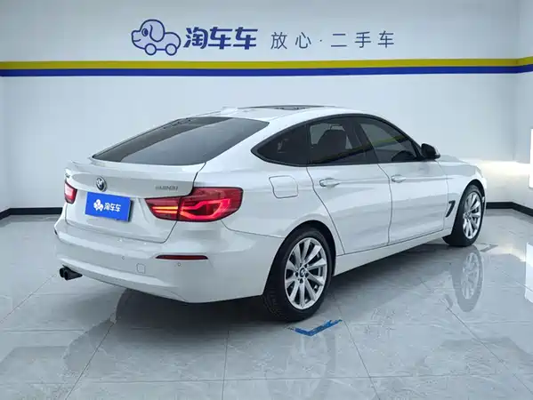 BMW 3 Series GT 2019