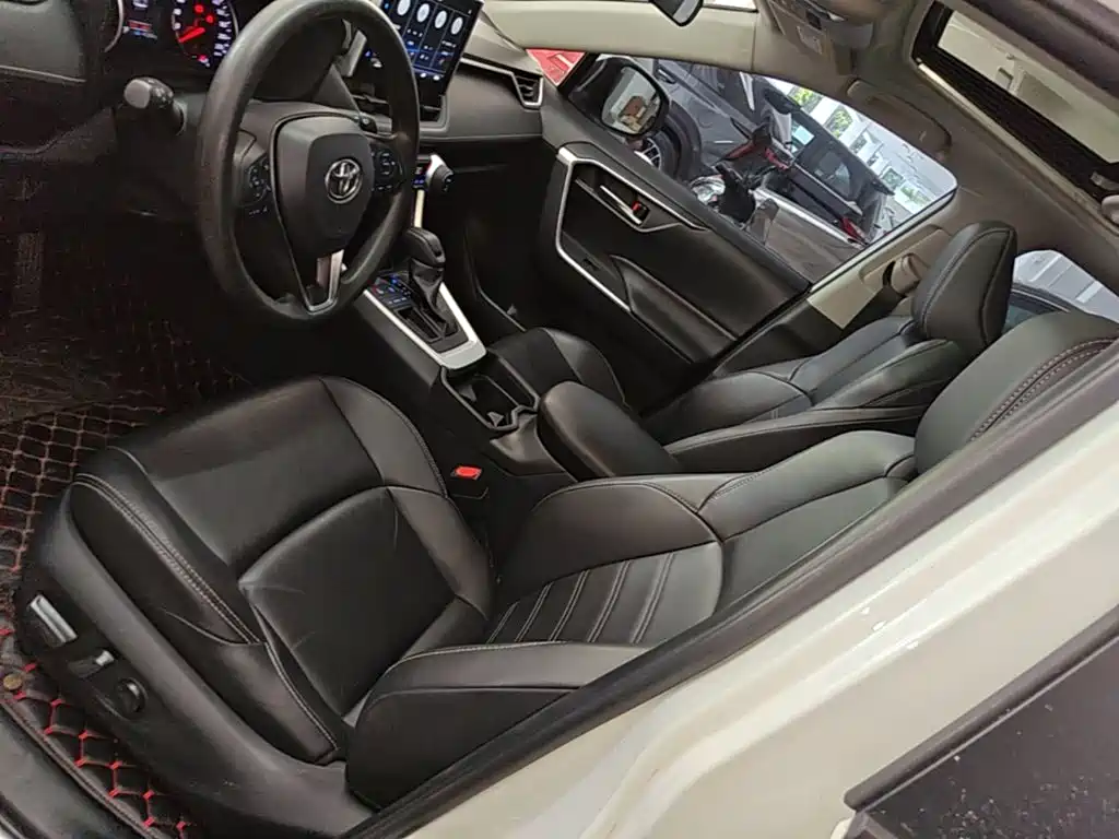 Toyota Wildlander 2021 — фото 15