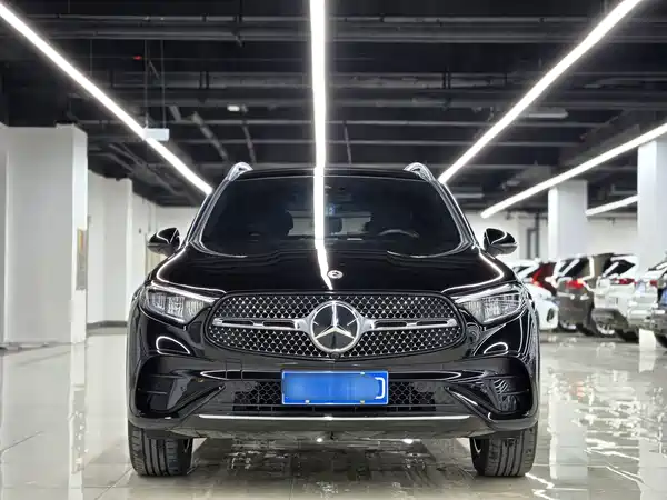 Mercedes-Benz GLC 2023