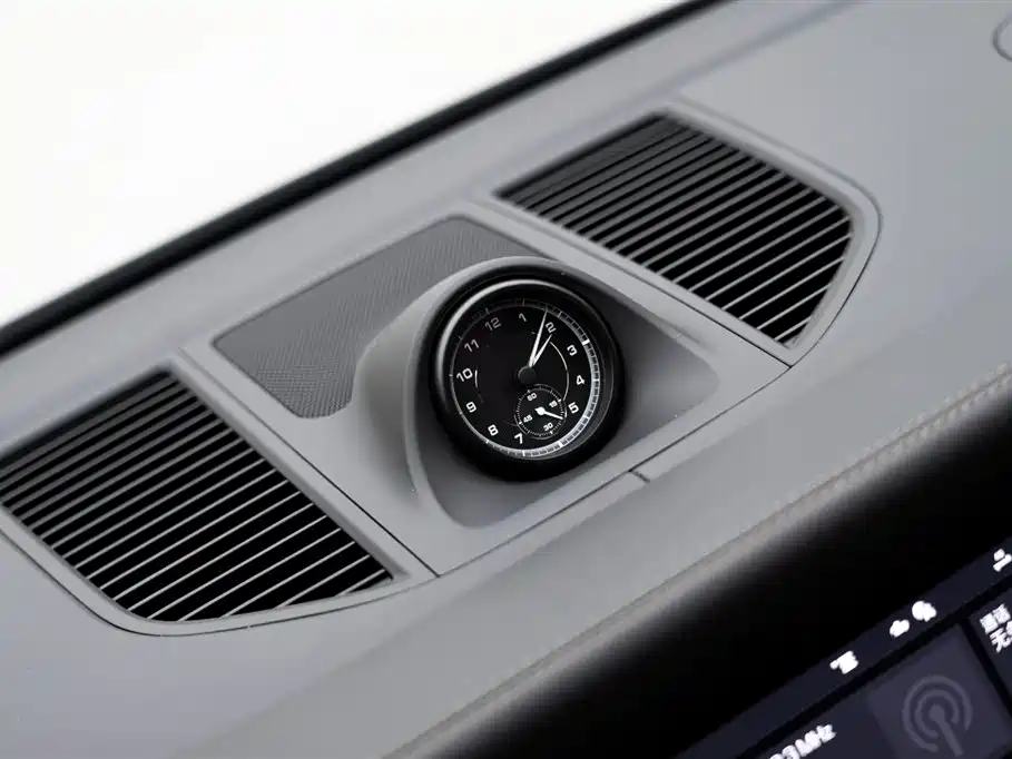 Porsche Macan 2024 — фото 18