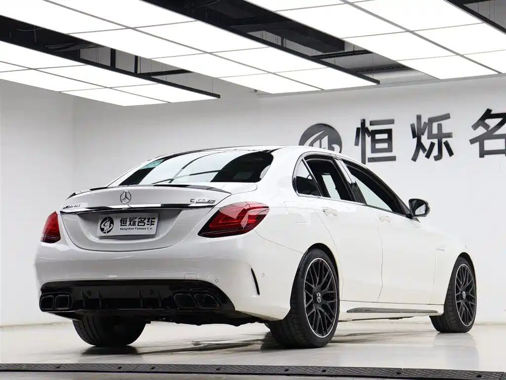 Mercedes-Benz C-Class AMG 2021 — фото 30