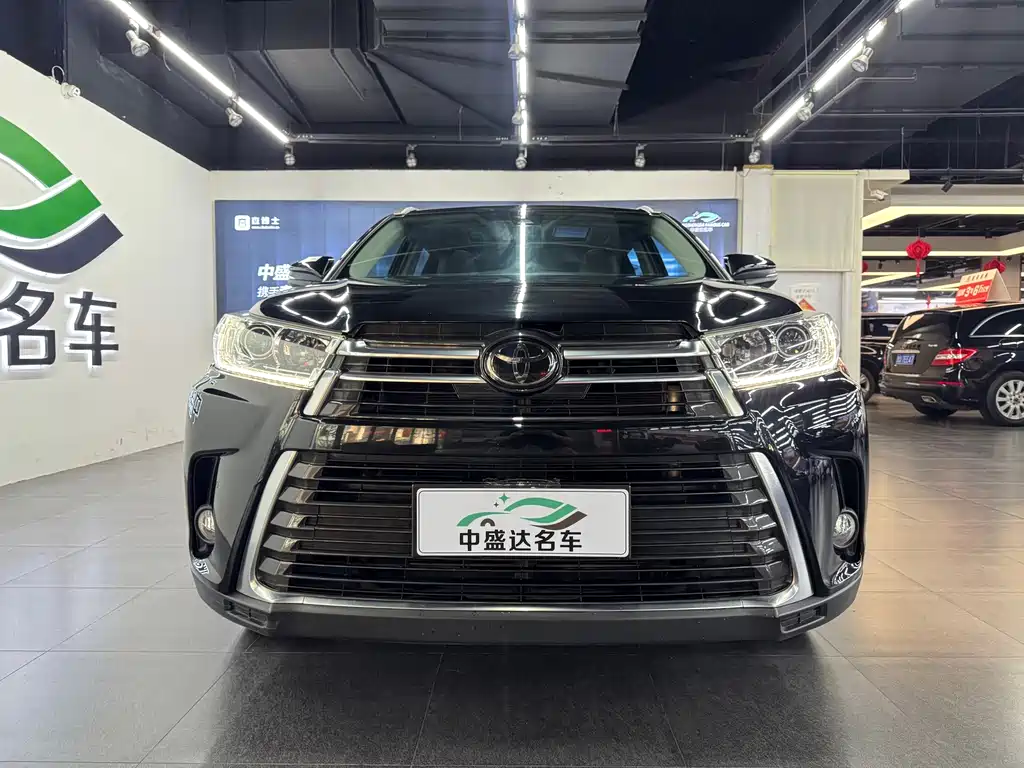 Toyota Highlander 2021 — фото 2