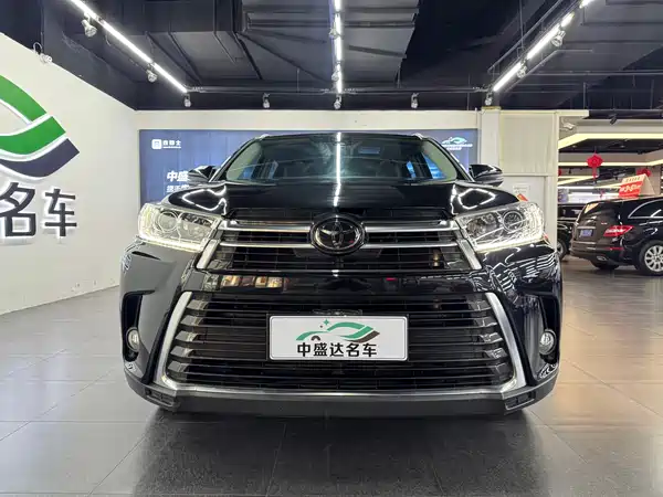 Toyota Highlander 2021
