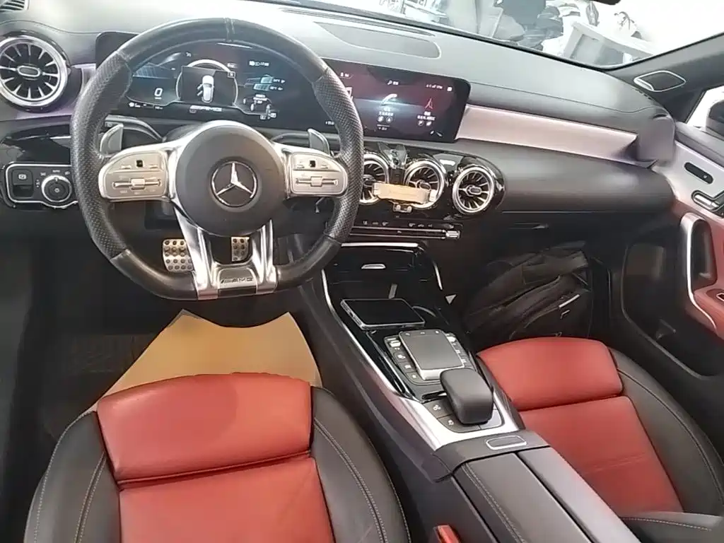 Mercedes-Benz A-Class AMG 2021 — фото 10