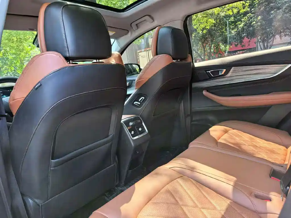 Chery Tiggo 8 PLUS 2022 — фото 6