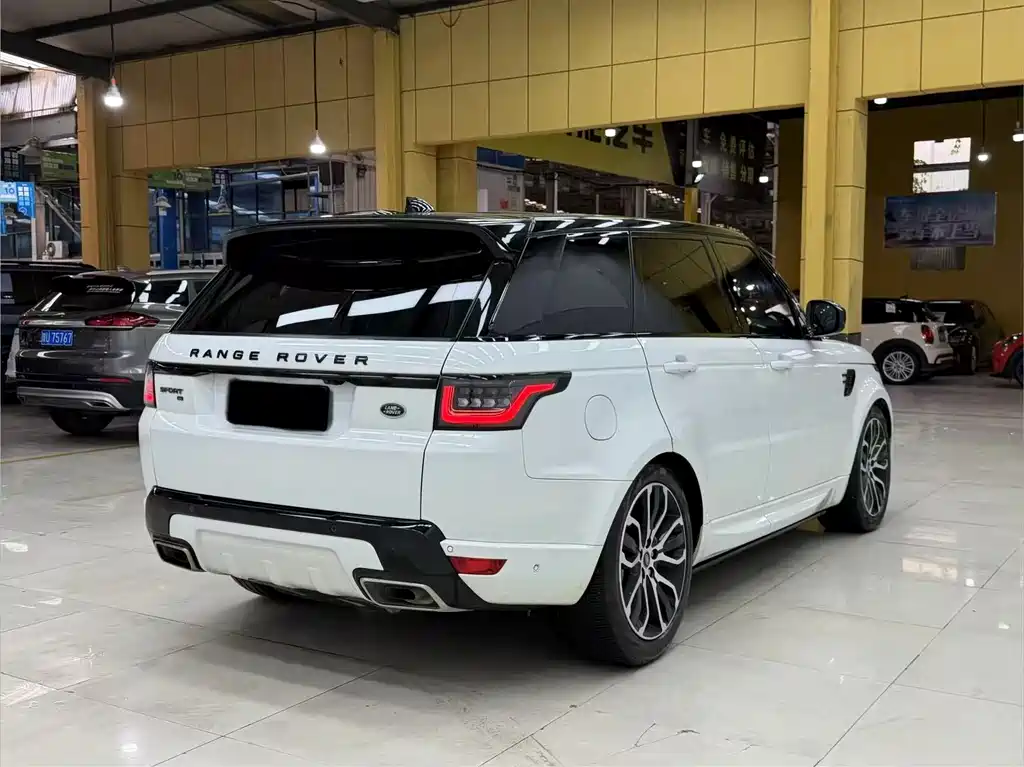 Land Rover Sport 2022 — фото 9
