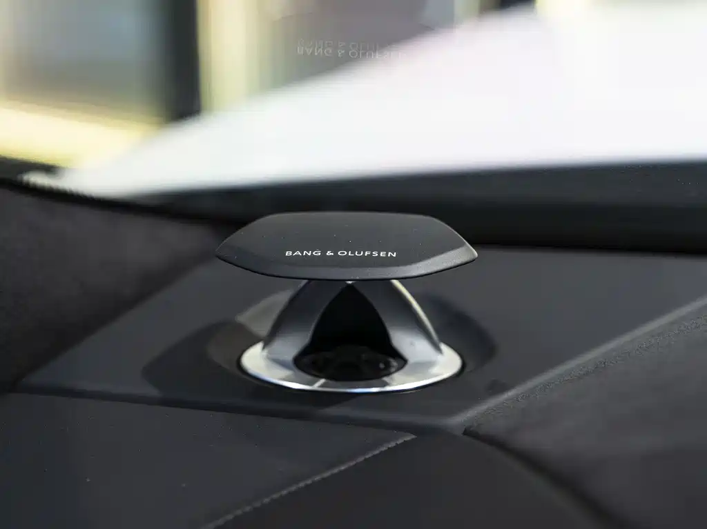 Lamborghini Urus 2020 — фото 16