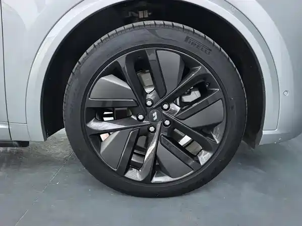 Li Auto L9 2023